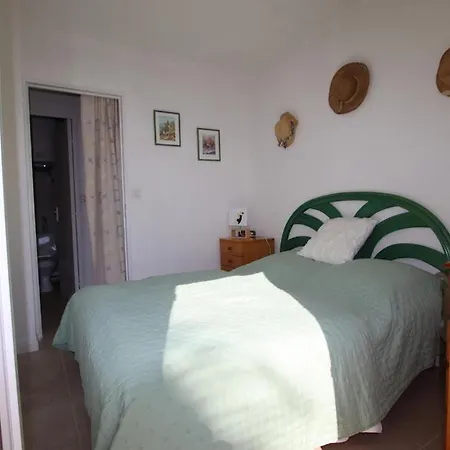 Appartement Rdc Avec Jolie Terrasse